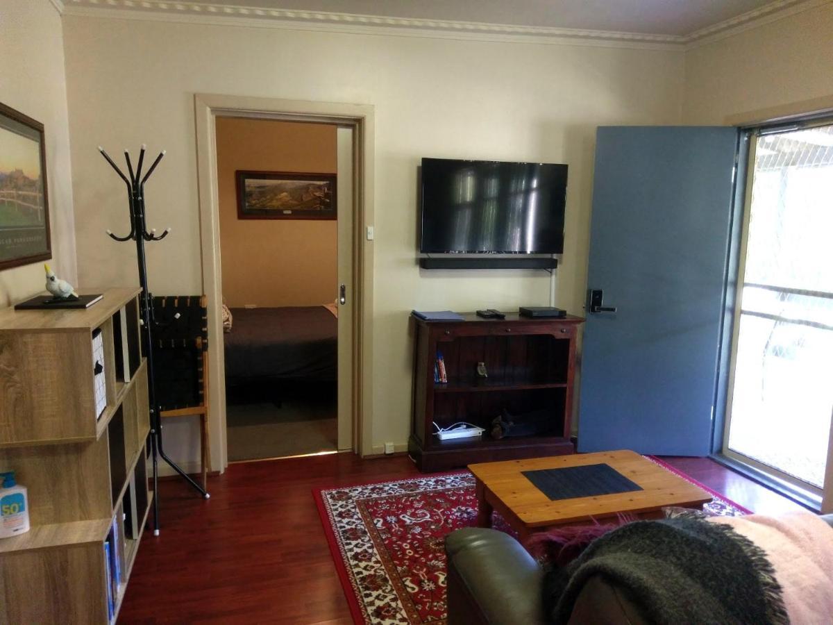 Cockatoo Cabin Halls Gap Eksteriør billede