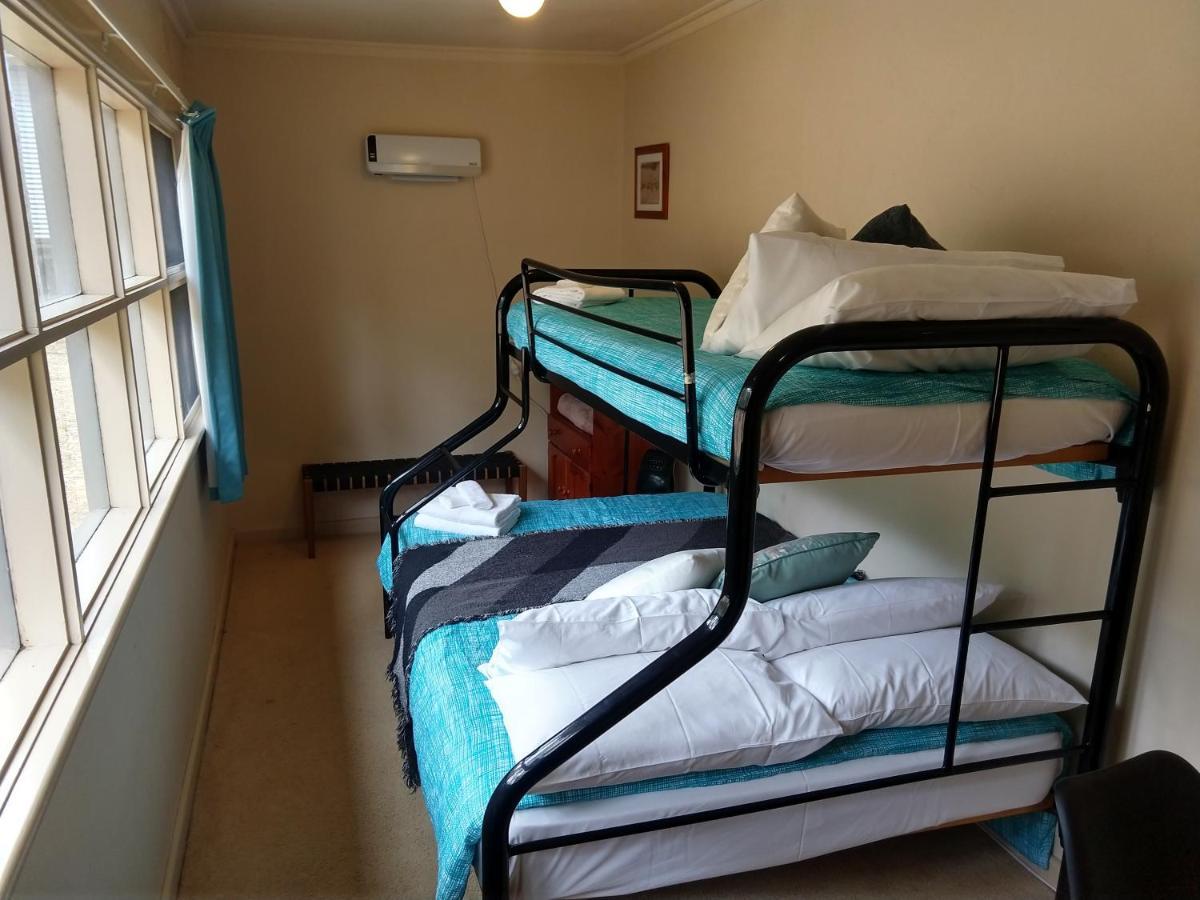 Cockatoo Cabin Halls Gap Eksteriør billede